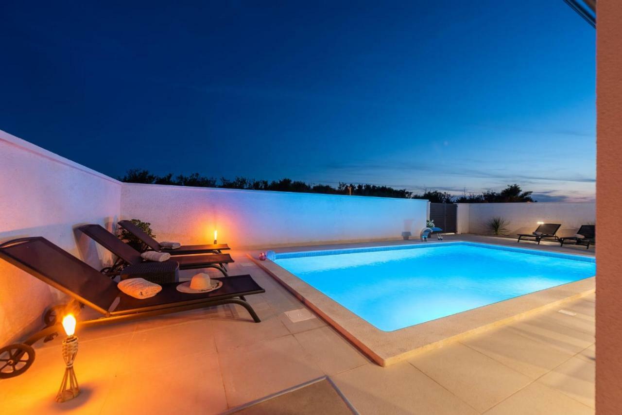 Villas Sabun - Modern House With Heated Pool Privlaka (Zadar) Exterior foto
