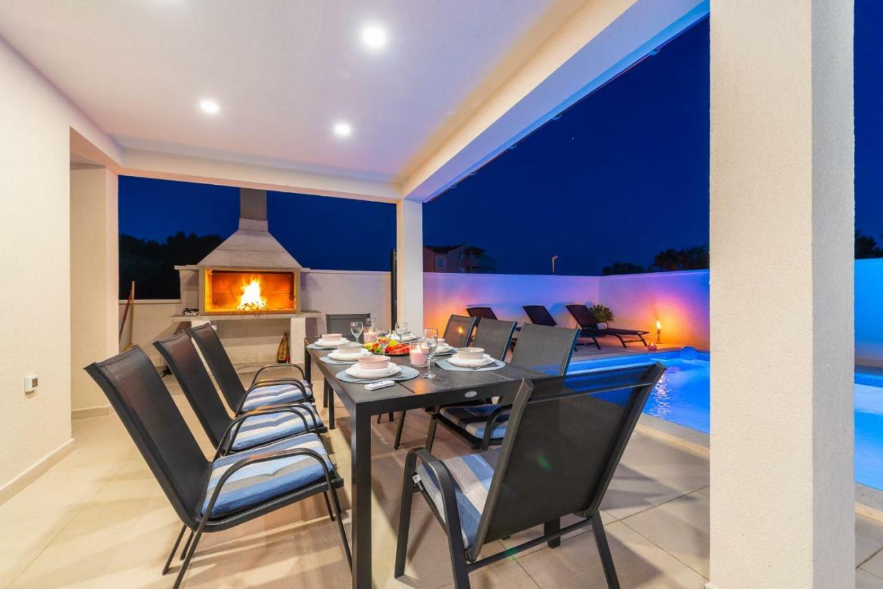 Villas Sabun - Modern House With Heated Pool Privlaka (Zadar) Exterior foto