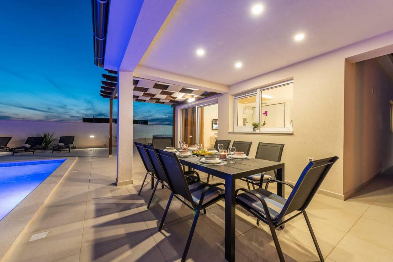 Villas Sabun - Modern House With Heated Pool Privlaka (Zadar) Exterior foto